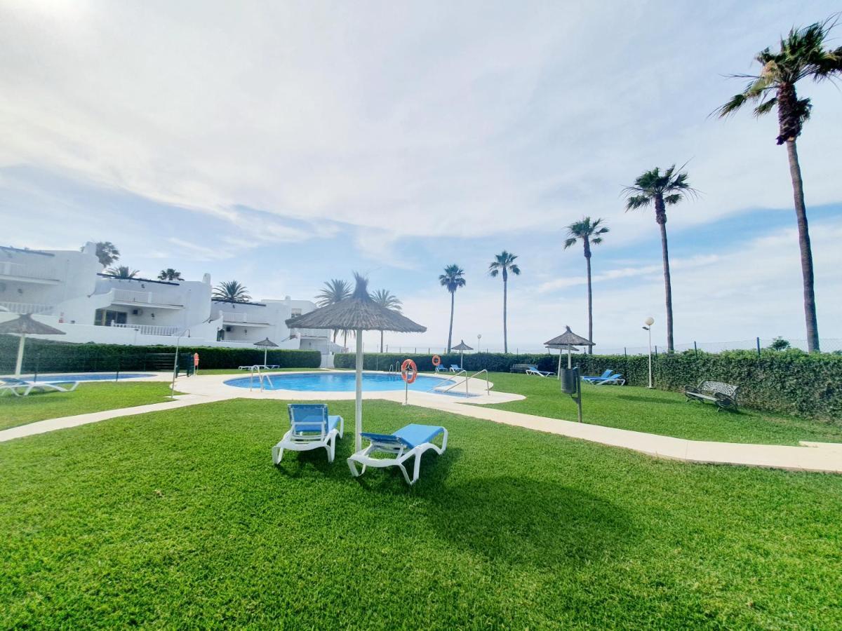 Luna Beach Seafront Marbella Buitenkant foto